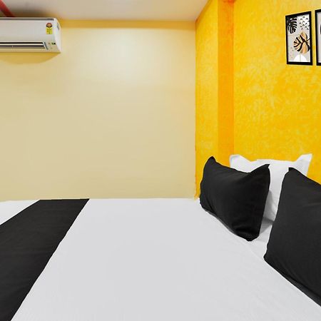 Hotel O Lucky Grand Hyderabad Exterior photo